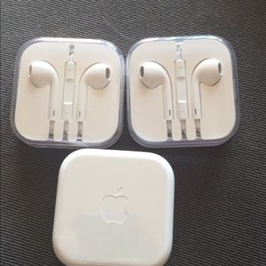 Authentic! Apple headphones