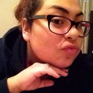 Meet your Posher, Rebeca