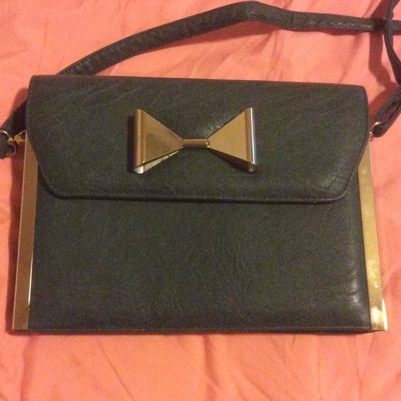 Bow clutch