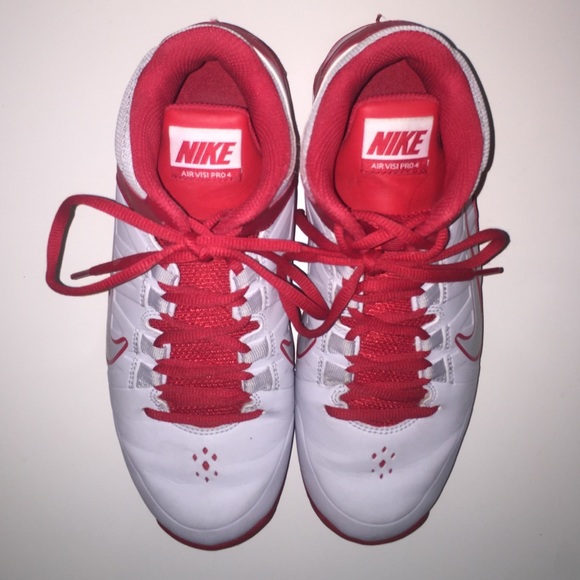 Nike Basketball Shoes (Make Offer) ⚡️