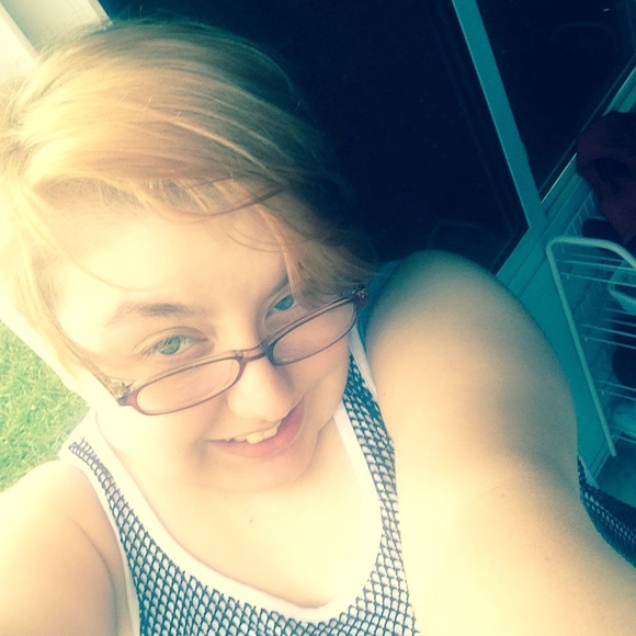 Meet your Posher, Brittany - Picture 1 of 1