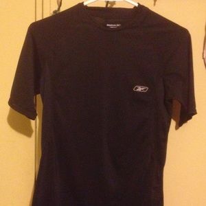 Black muscle tee, vented back, stretchy material