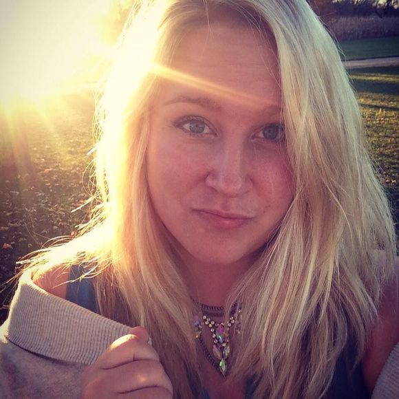 Meet your Posher, Corinna
