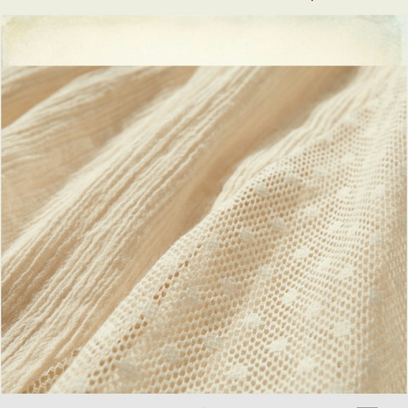 Holister lace sweetheart top - Picture 4 of 4