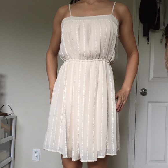 ❌SOLD❌ NWT Forever 21 Ivory A Line Dress - Picture 4 of 4