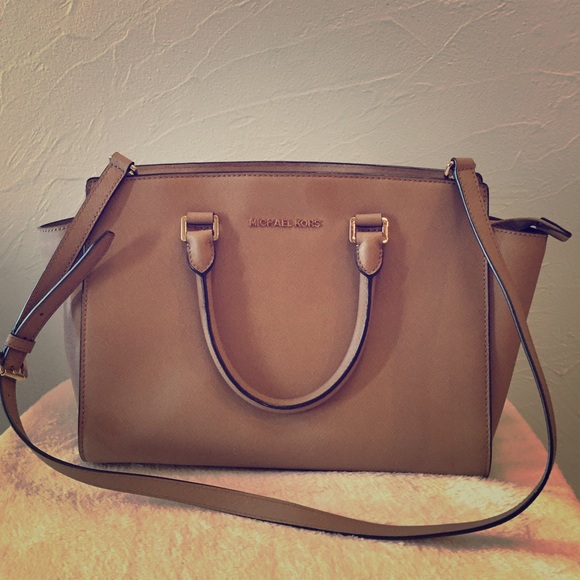 New large Michael kors Selma tote