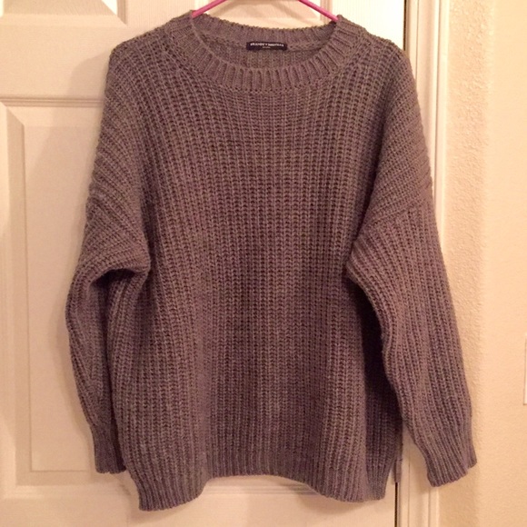 Brandy Melville Sweaters - Brandy Melville oversized brown chunky sweater