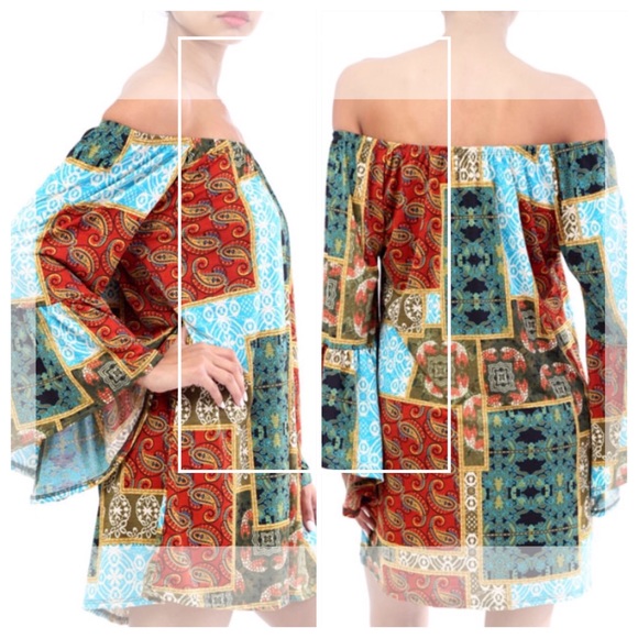 🌺HP 12/11🌺FUNKY PATTERN BELL SLEEVE TOP - Picture 3 of 3