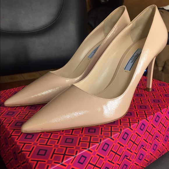 PRADA designer heel tan patent leather size 7.5