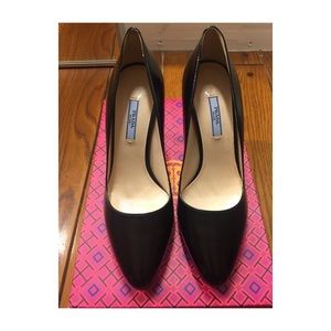 PRADA black patent leather 8 US almond toe