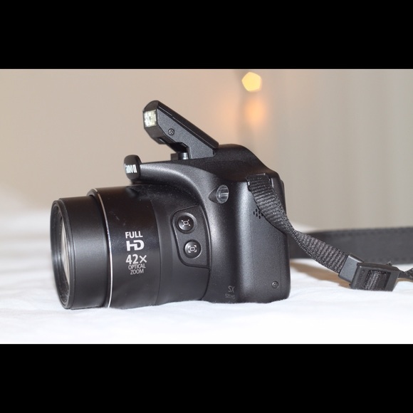 Canon PowerShot SX520 HS Compact Digital Camera - Picture 2 of 4