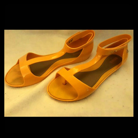 Sandals - Picture 1 of 2