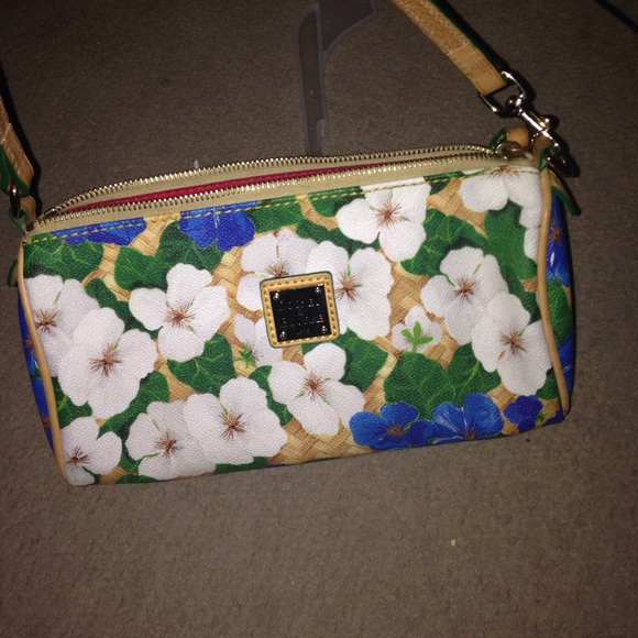 Dooney & Bourke purse
