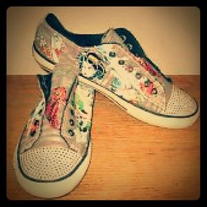 Ed Hardy type design slip on canvas sneakers