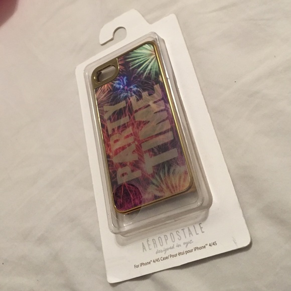 Aeropostale changing iPhone 4/4S case