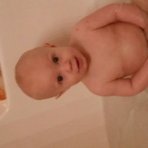 Meet your Posher, Elizabeth