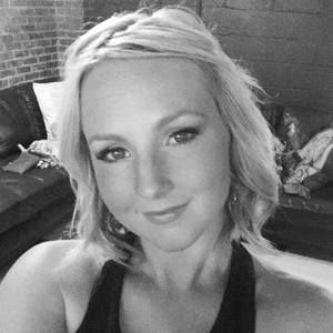 Meet your Posher, Lyzzi