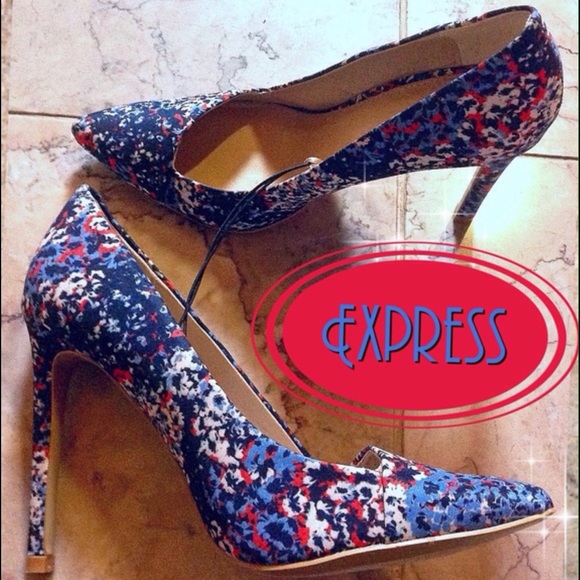 🆕Express Floral Print Heels - Picture 1 of 3