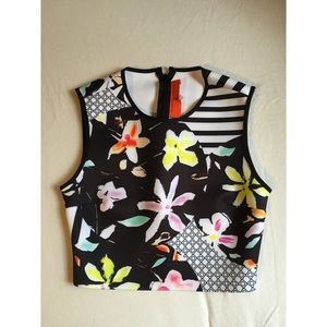 Wonderful Floral Crop Top 🌸🌷