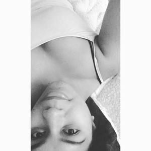 Meet your Posher, Mella