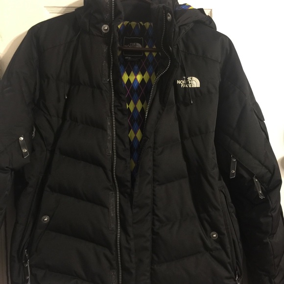 North face with Avalanche tech. Women's large