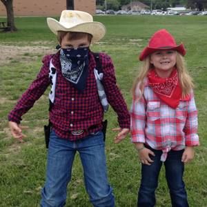 Meet your Posher, Daina