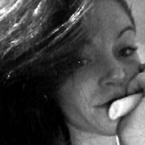 Meet your Posher, Desiree