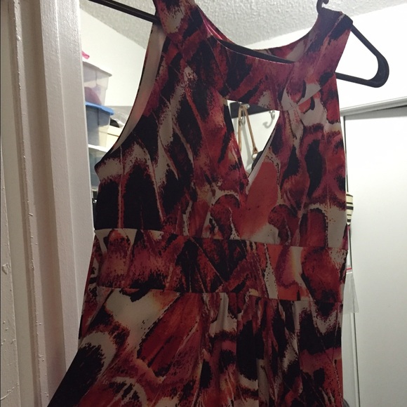 Long dress size 8 brand new, still has tags on
