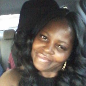 Meet your Posher, Leslie