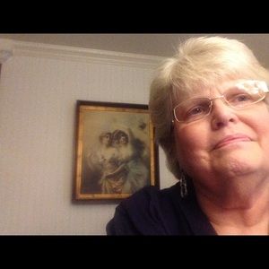 Meet your Posher, Christine