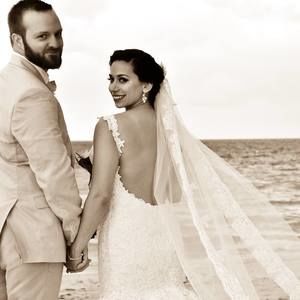 Meet your Posher, Eve