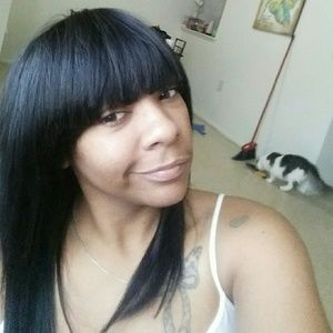 Meet your Posher, Sierra