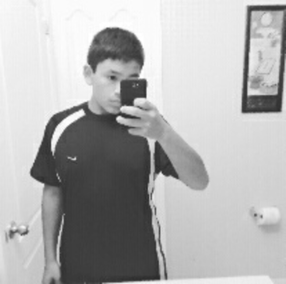 Meet your Posher, Gustavo - Picture 1 of 1