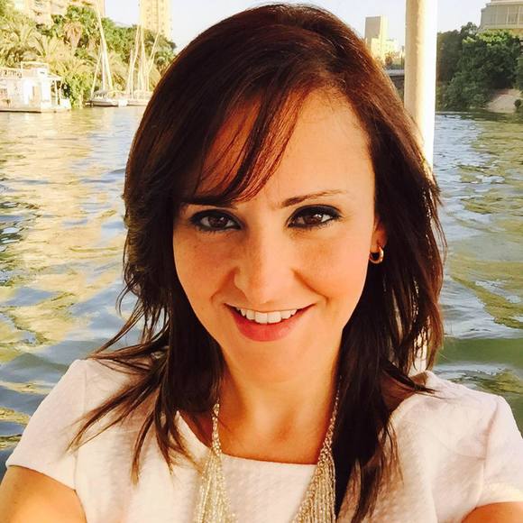 Meet your Posher, Dina