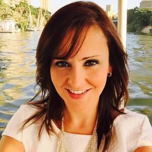 Meet your Posher, Dina