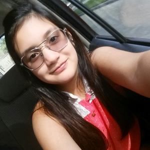 Meet your Posher, Karla