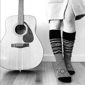 HP! 💃🎉Scandinavian Black Knee High Stockings!