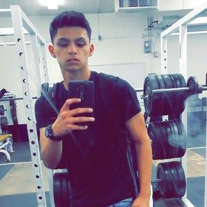 Meet your Posher, Diego