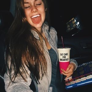 Meet your Posher, Bailey