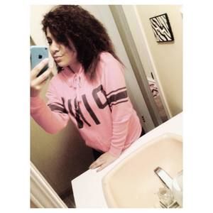 Meet your Posher, Kelly