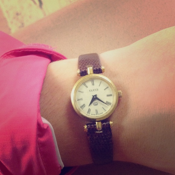 AUTHENTIC WOMEN'S GUCCI WATCH