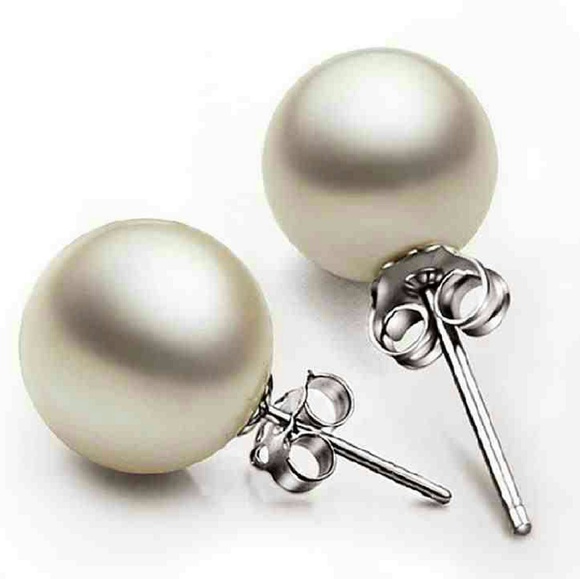 Jewelry - NEW 925 FRESH WATER PEARL EARRINGS