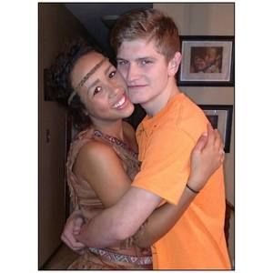 Meet your Posher, Jeweliana