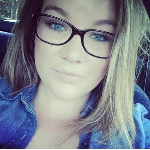 Meet your Posher, Erika