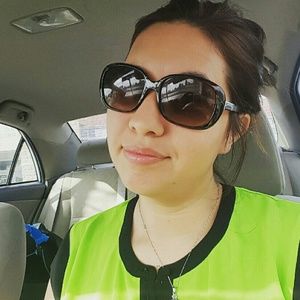 Meet your Posher, Imelda