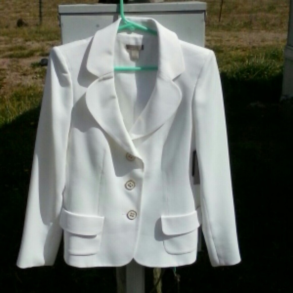 NWT white pants suit