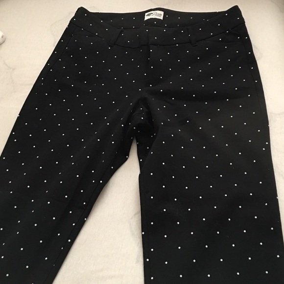 Black Old Navy Ankle pants with white polka dots