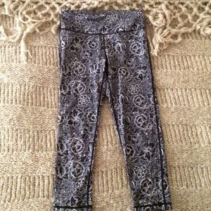 Cropped Floral Yoga Pants