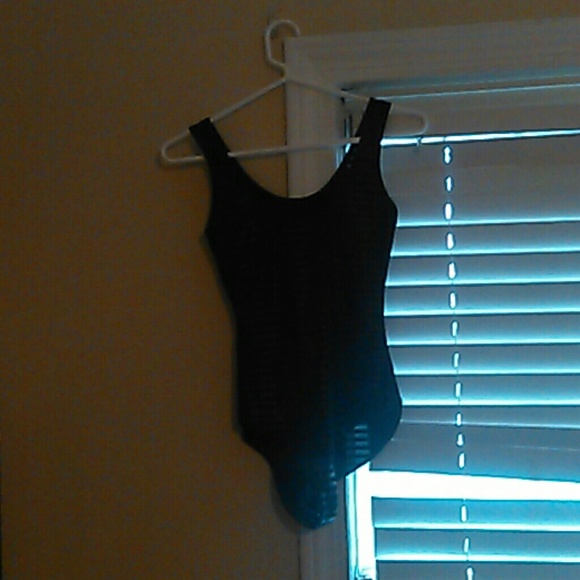 Bathing suit - Picture 2 of 3