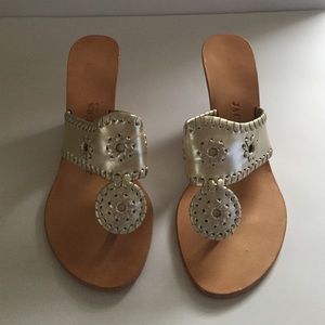 New Jack Rogers Platinum Wedge Size 7